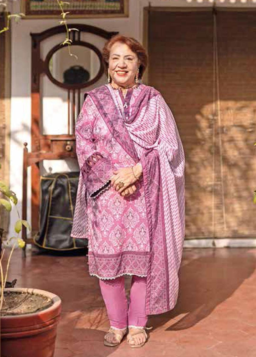 Gul Ahmed Printed Lawn Suits Unstitched 3 Piece GA22ML CL-22151 A - Summer Collection