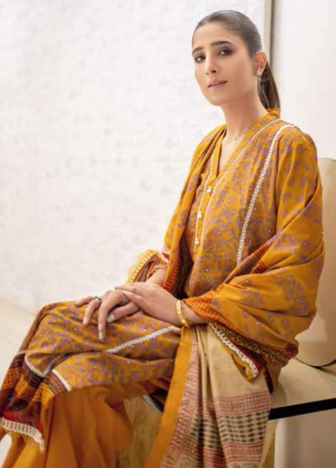 Gul Ahmed Printed Lawn Suits Unstitched 3 Piece GA22ML CL-22176 A - Summer Collection