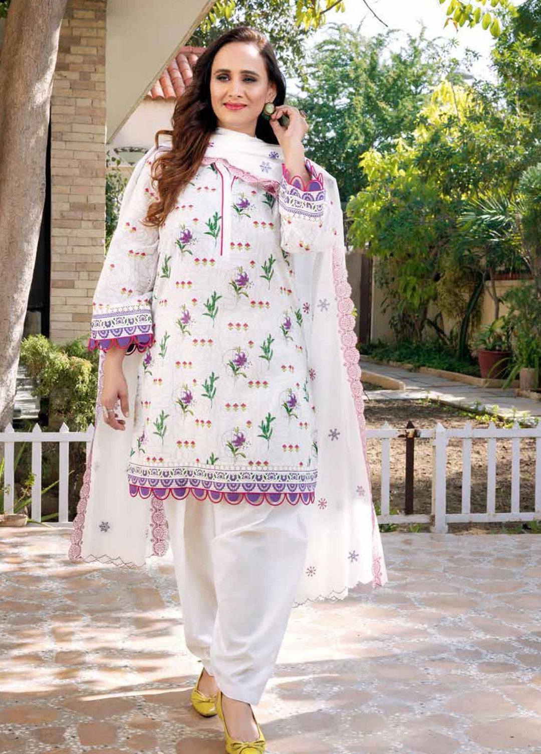 Gul Ahmed Embroidered Lawn Suits Unstitched 3 Piece GA22ML DM-22012 - Summer Collection