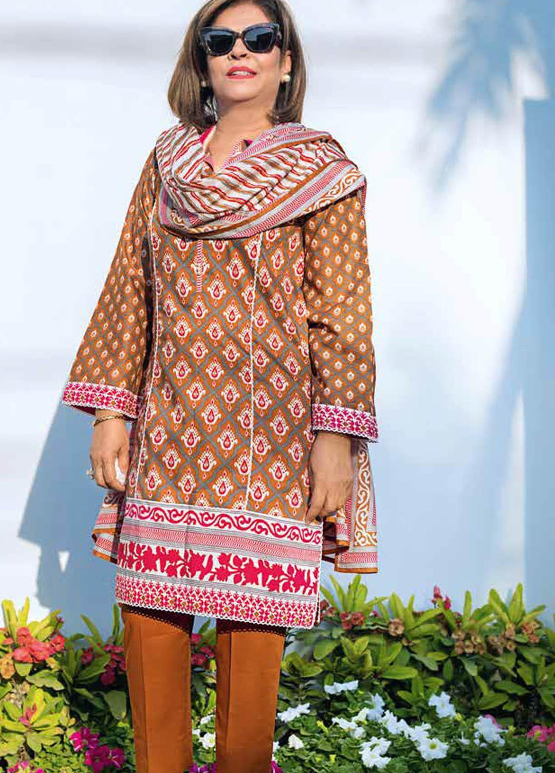 Gul Ahmed Printed Lawn Suits Unstitched 3 Piece GA21M CL-1082 B - Summer Collection