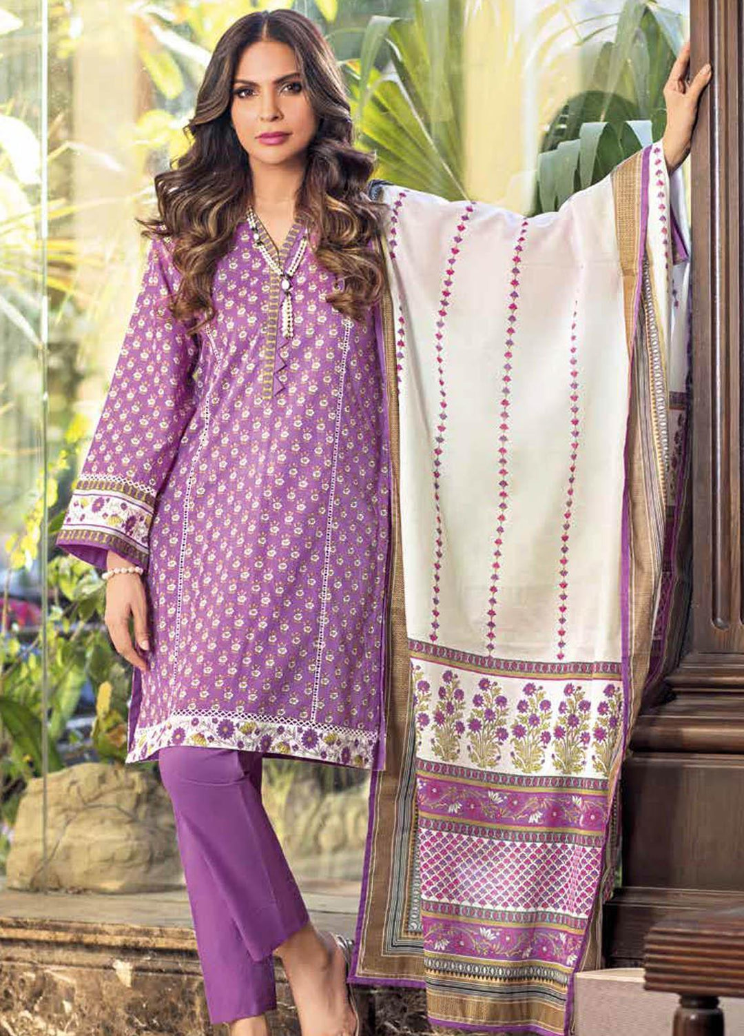 Gul Ahmed Printed Lawn Suits Unstitched 3 Piece GA21M CL-1083 A - Summer Collection