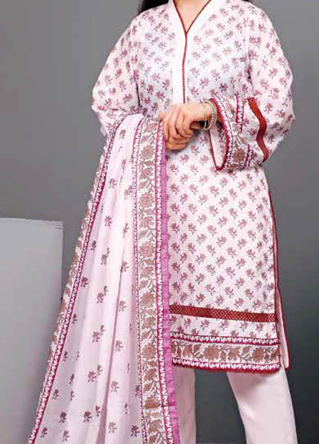 Gul Ahmed Printed Lawn Suits Unstitched 3 Piece GA21M CL-1100 B - Summer Collection
