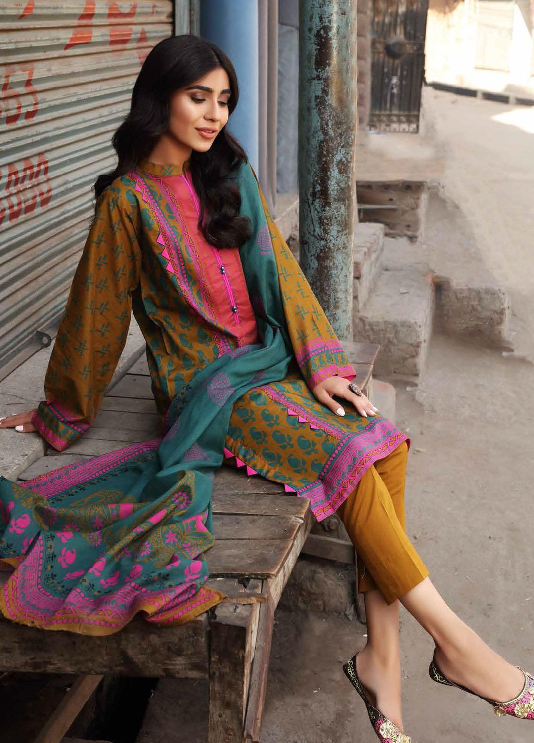 Organic By Gul Ahmed Printed Lawn Suits Unstitched 3 Piece GA21O CL1326A - Summer Collection