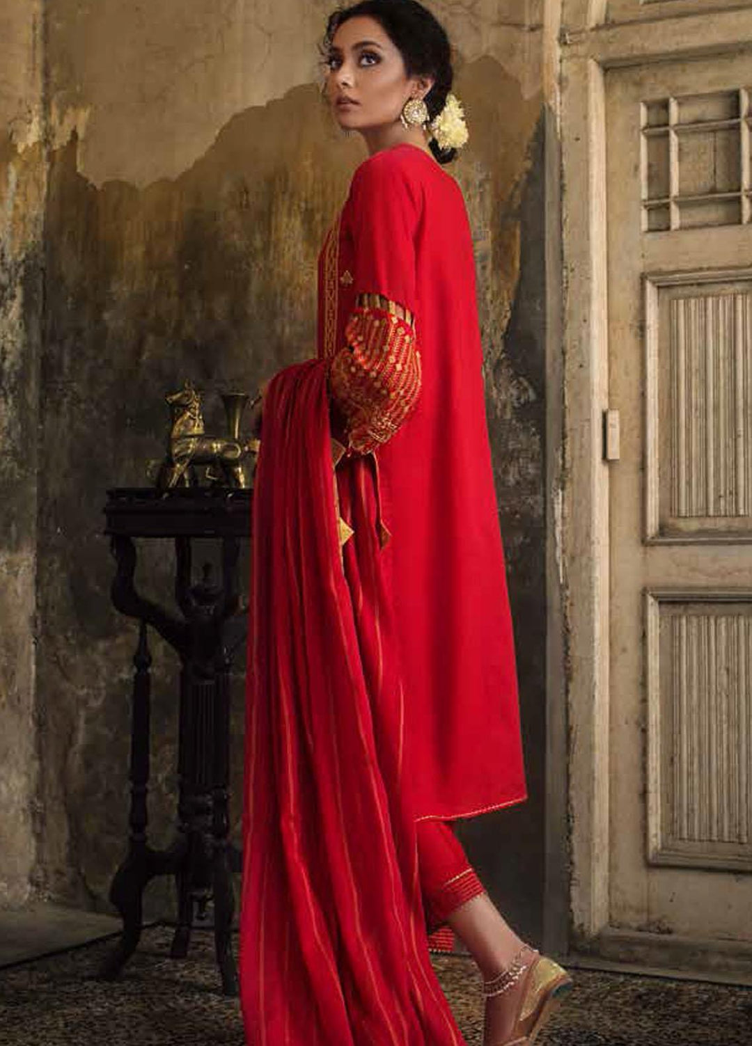 Gul Ahmed Embroidered Lawn Suits Unstitched 3 Piece GA21PF MJ12090 - Summer Collection