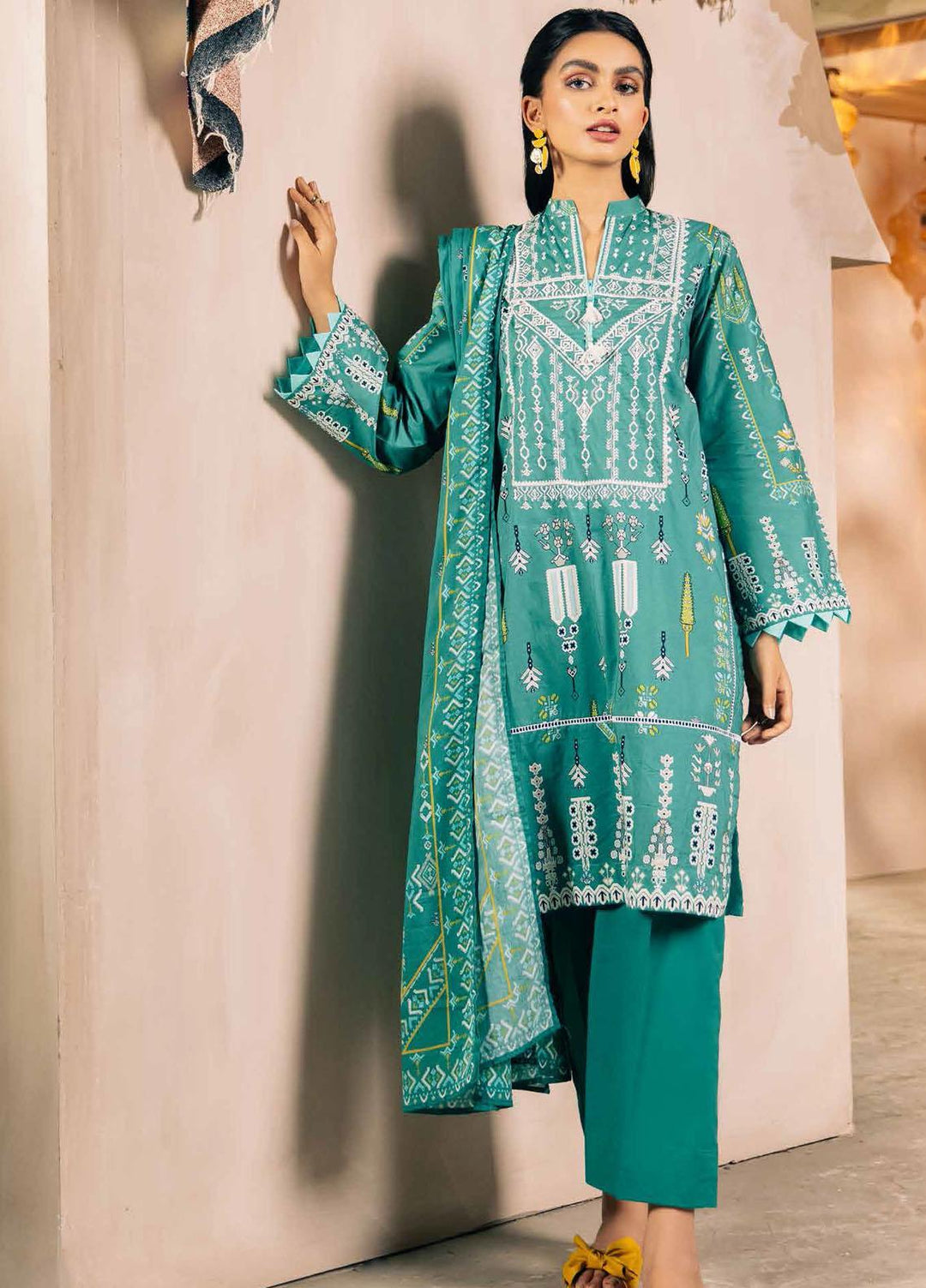 Gul Ahmed Embroidered Cambric Suits Unstitched 2 Piece GA21PF TCE12013B - Winter Collection