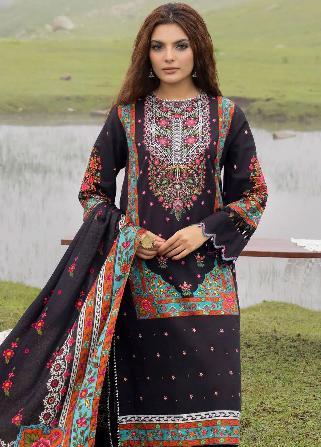 Gul Ahmed Printed Khaddar Suits Unstitched 3 Piece GA24UW AP-42030 - Winter Collection