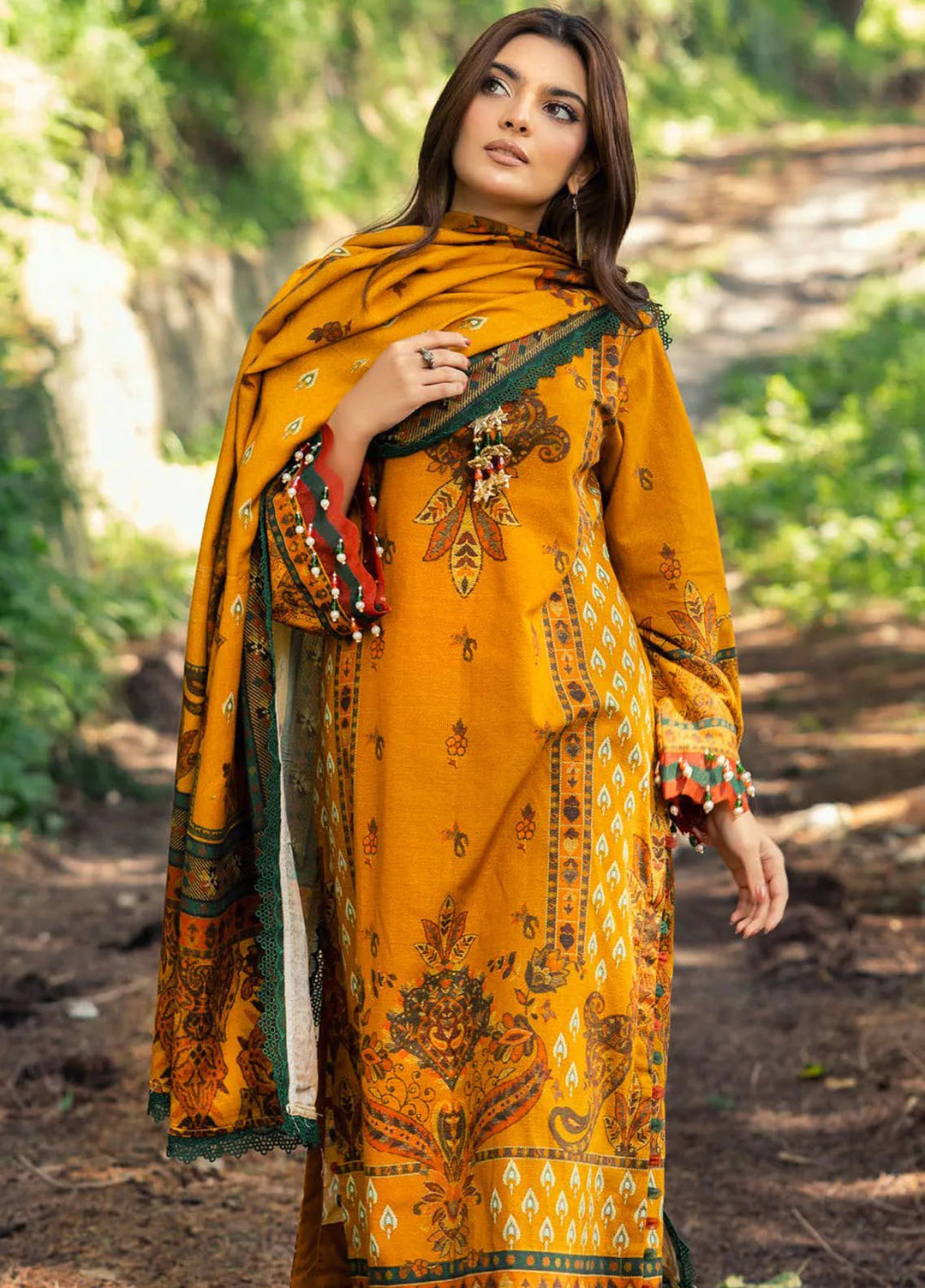 Gul Ahmed Printed Khaddar Suits Unstitched 3 Piece GA24UW AP-42037 - Winter Collection
