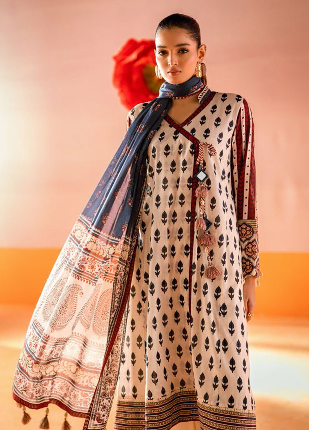 Gul Ahmed Printed Lawn Suits Unstitched 3 Piece CL62014 - Summer Collection