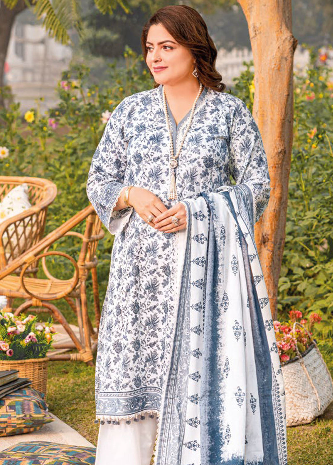 Gul Ahmed Printed Lawn Suits Unstitched 3 Piece GA24MT CL 42193 B - Summer Collection