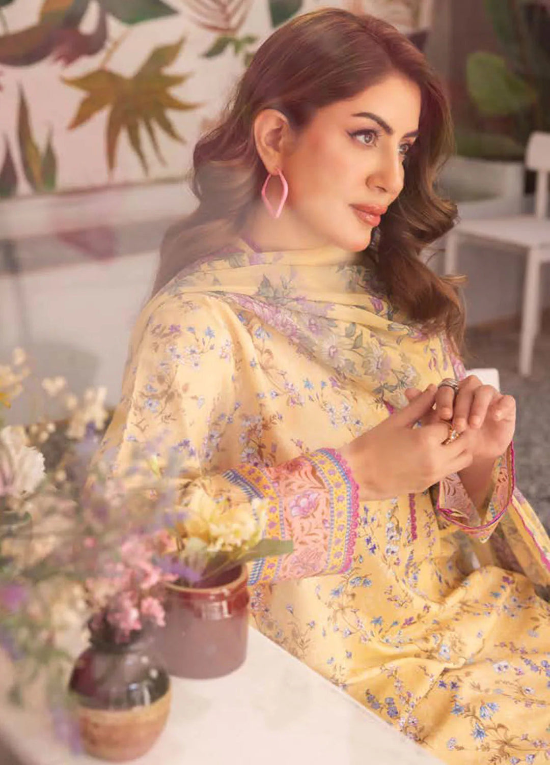 Gul Ahmed Printed Lawn Suits Unstitched 3 Piece GA24SU BM 42022 - Summer Collection