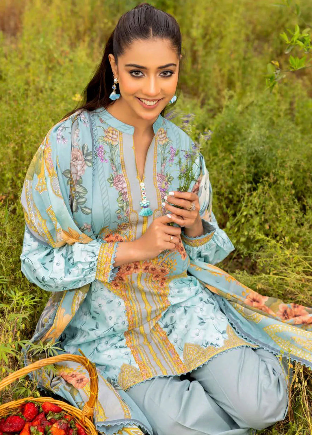 Gul Ahmed Printed Lawn Suits Unstitched 3 Piece GA24SU CL 42049 B - Summer Collection