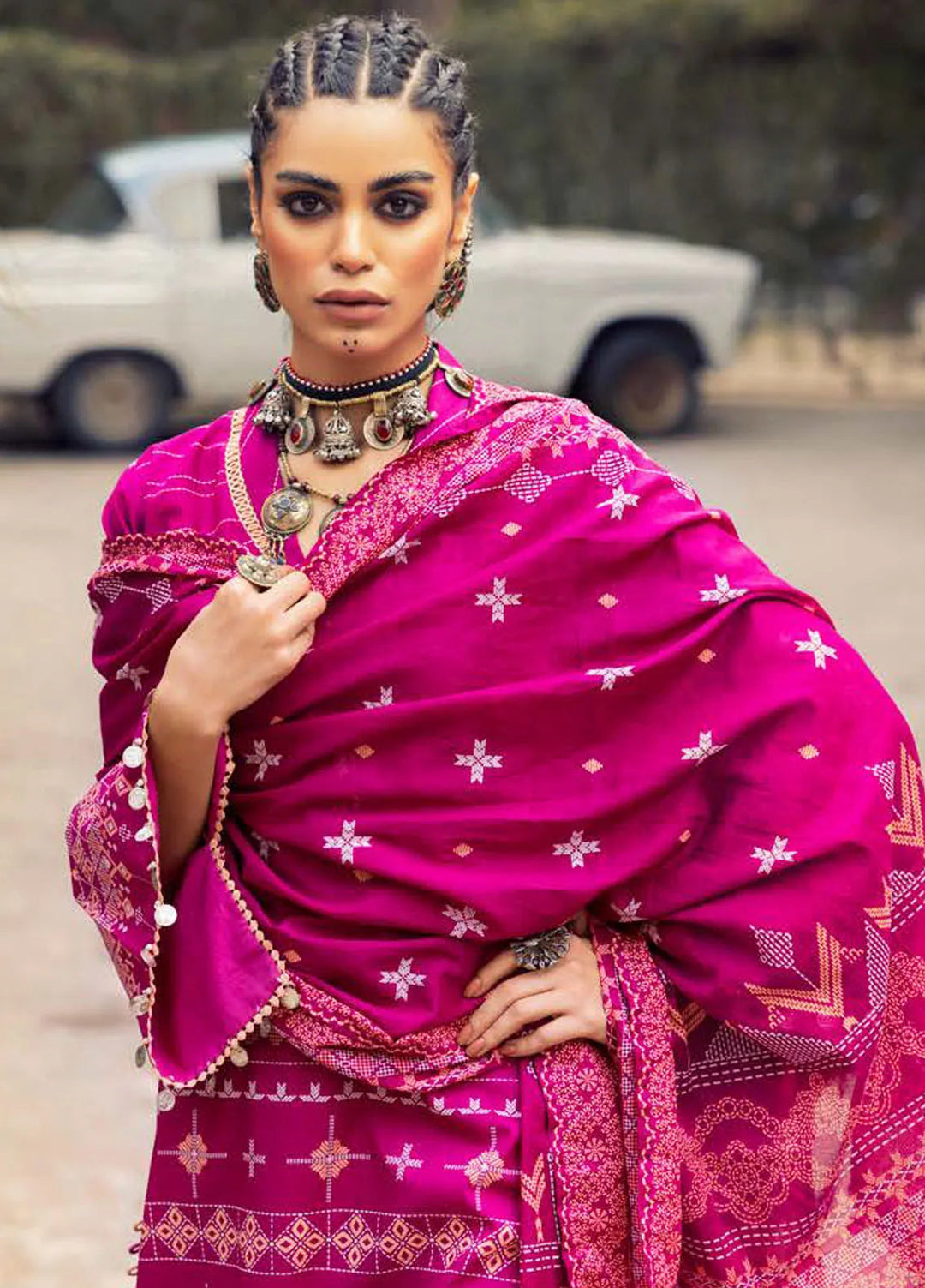 Gul Ahmed Printed Lawn Suits Unstitched 3 Piece GA24SU CL 42142 - Summer Collection