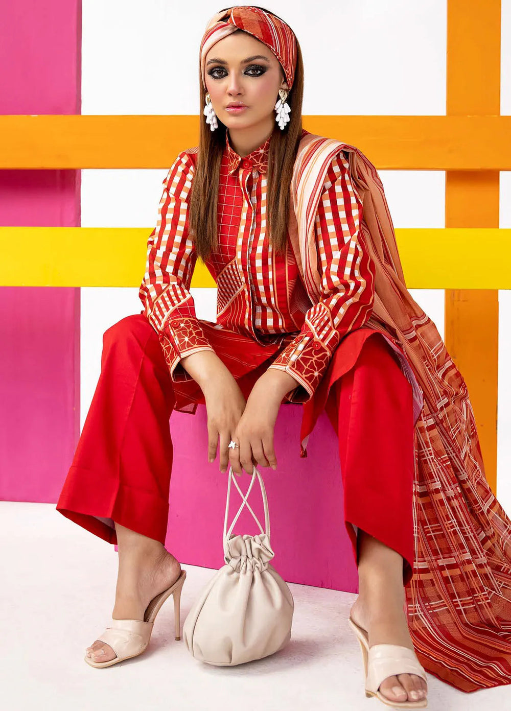 Gul Ahmed Printed Lawn Suits Unstitched 3 Piece GA24SU CL 42147 - Summer Collection