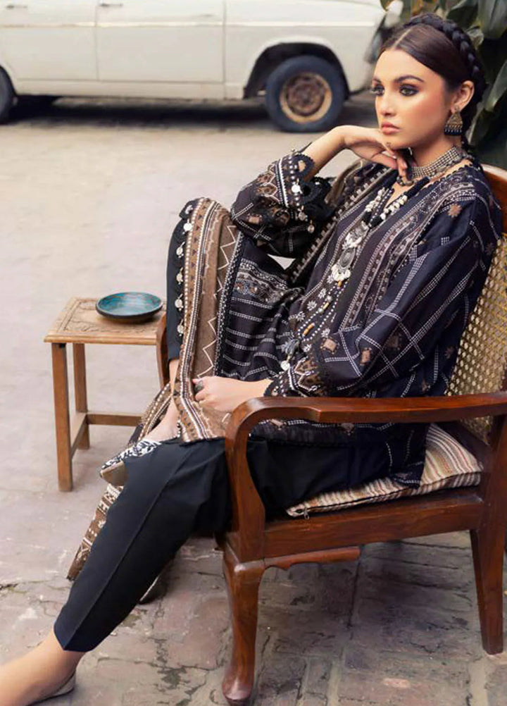 Gul Ahmed Printed Lawn Suits Unstitched 3 Piece GA24SU CL 42214 - Summer Collection