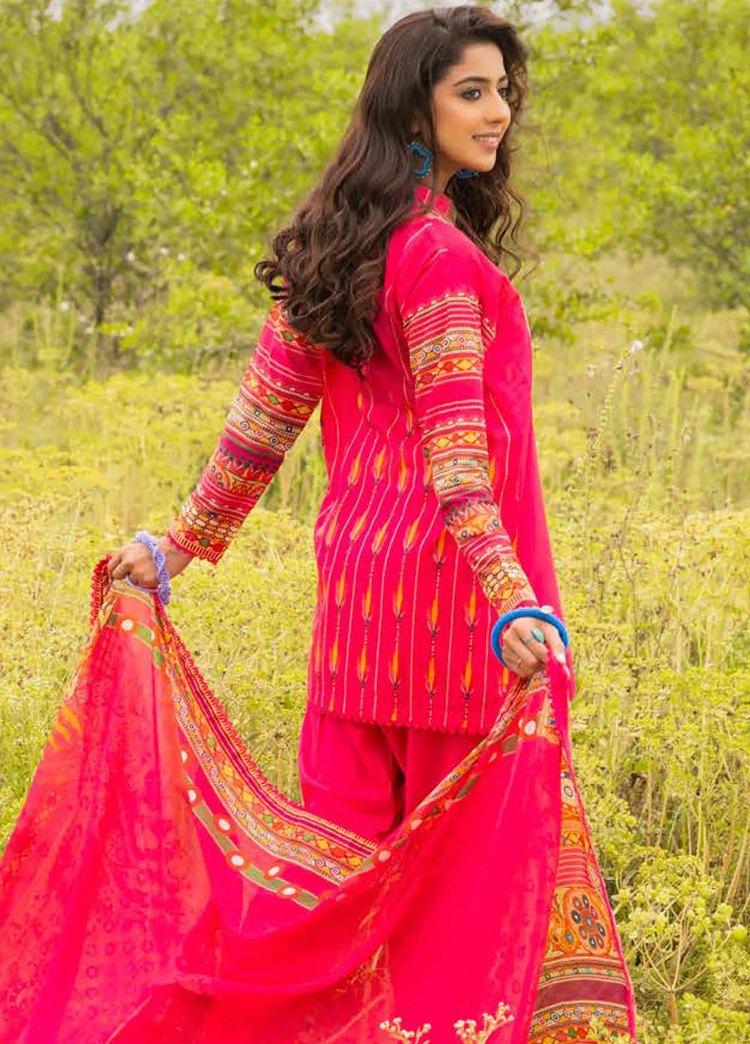 Gul Ahmed Printed Lawn Suits Unstitched 3 Piece GA24SU CL 42221 - Summer Collection