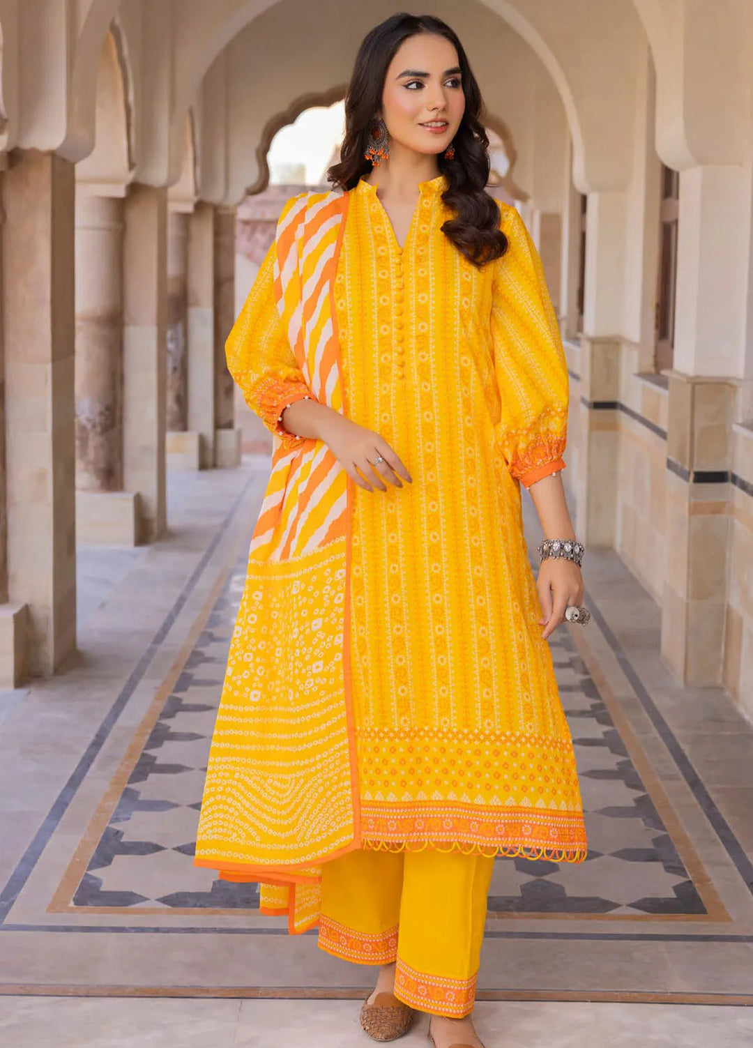 Gul Ahmed Printed Lawn Suits Unstitched 3 Piece GA24SU CL 42288 A - Summer Collection