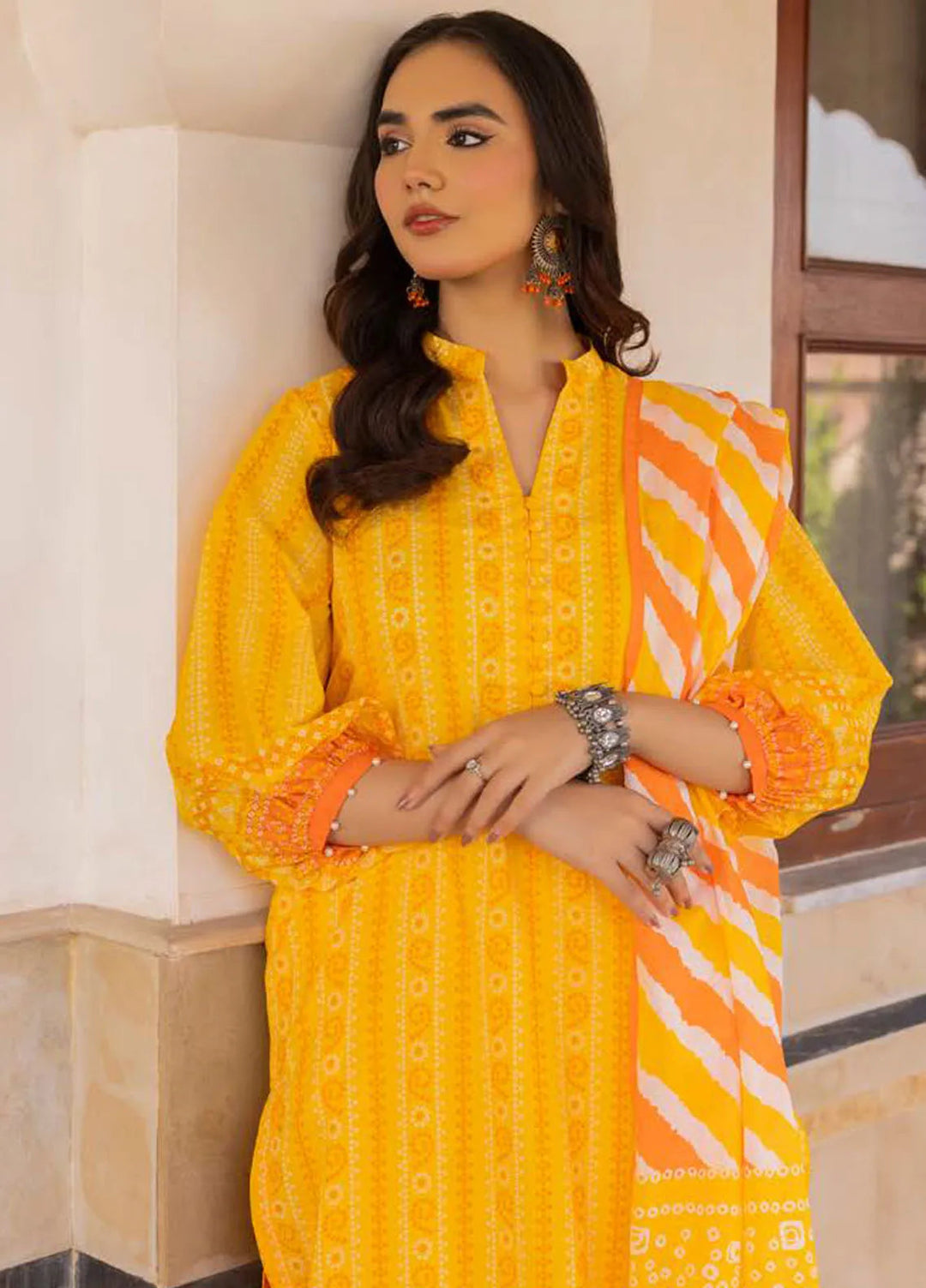 Gul Ahmed Printed Lawn Suits Unstitched 3 Piece GA24SU CL 42288 A - Summer Collection