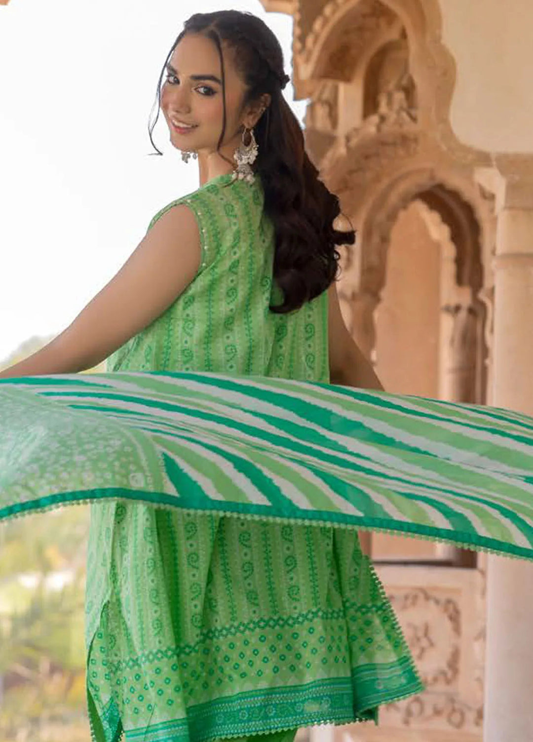 Gul Ahmed Printed Lawn Suits Unstitched 3 Piece GA24SU CL 42288 B - Summer Collection