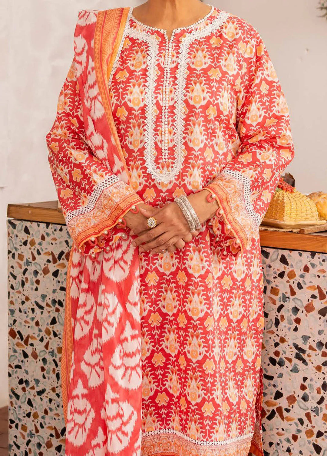 Gul Ahmed Printed Lawn Suits Unstitched 3 Piece GA24SU CL 42294 B - Summer Collection