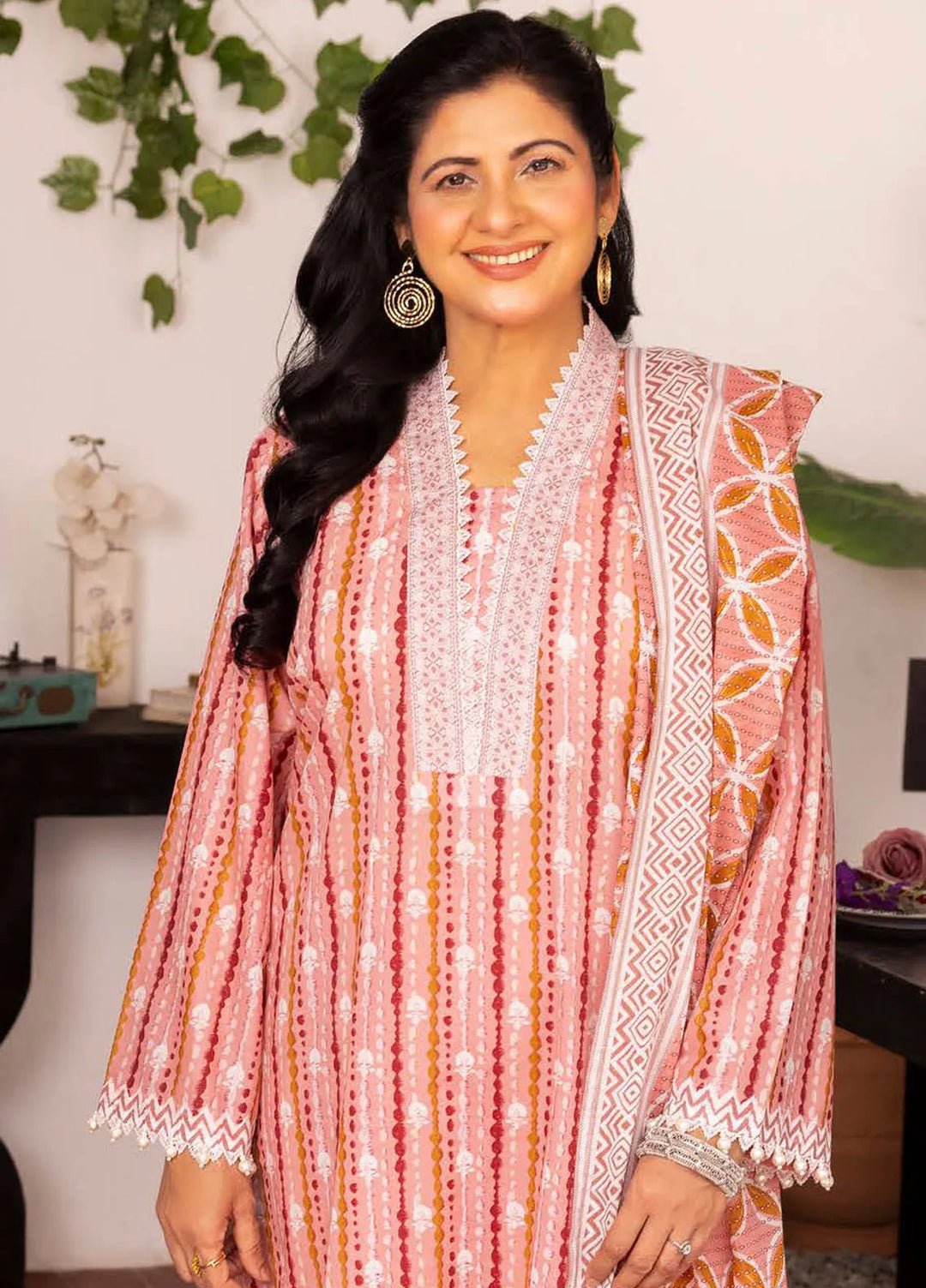 Gul Ahmed Printed Lawn Suits Unstitched 3 Piece GA24SU CL 42295 B - Summer Collection