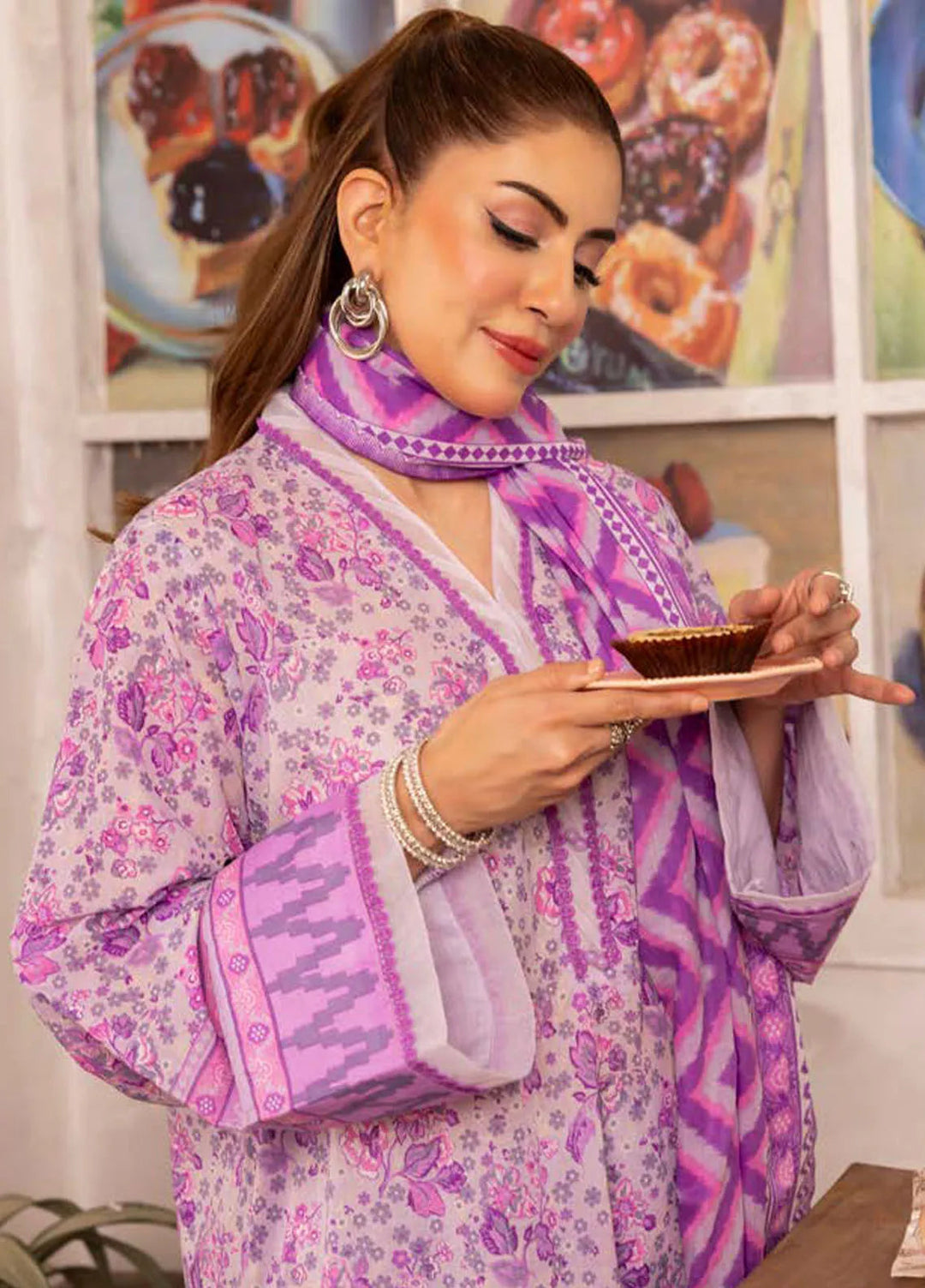 Gul Ahmed Printed Lawn Suits Unstitched 3 Piece GA24SU CL 42299 B - Summer Collection