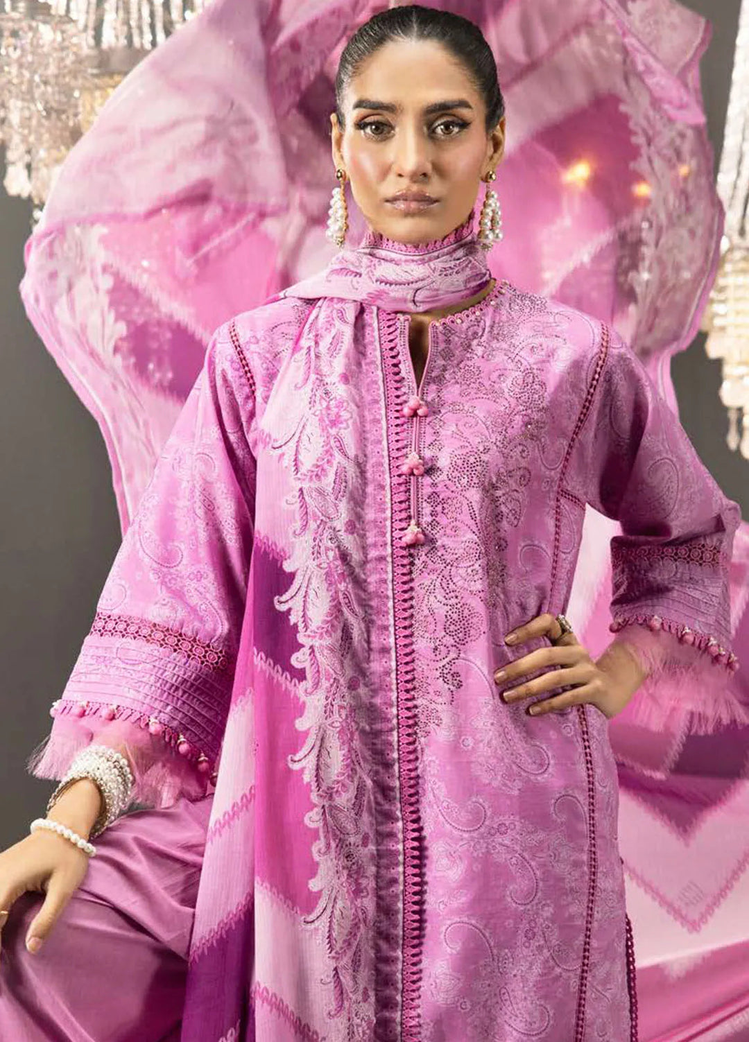 Gul Ahmed Printed Lawn Suits Unstitched 3 Piece GA24SU DN 42033 - Summer Collection