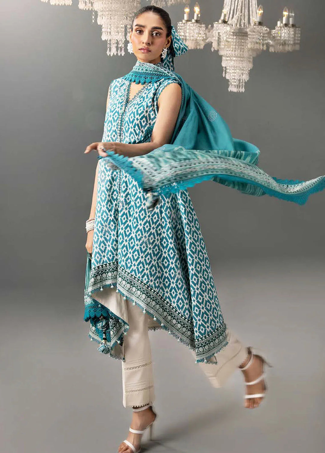 Gul Ahmed Printed Lawn Suits Unstitched 3 Piece GA24SU DN 42036 - Summer Collection