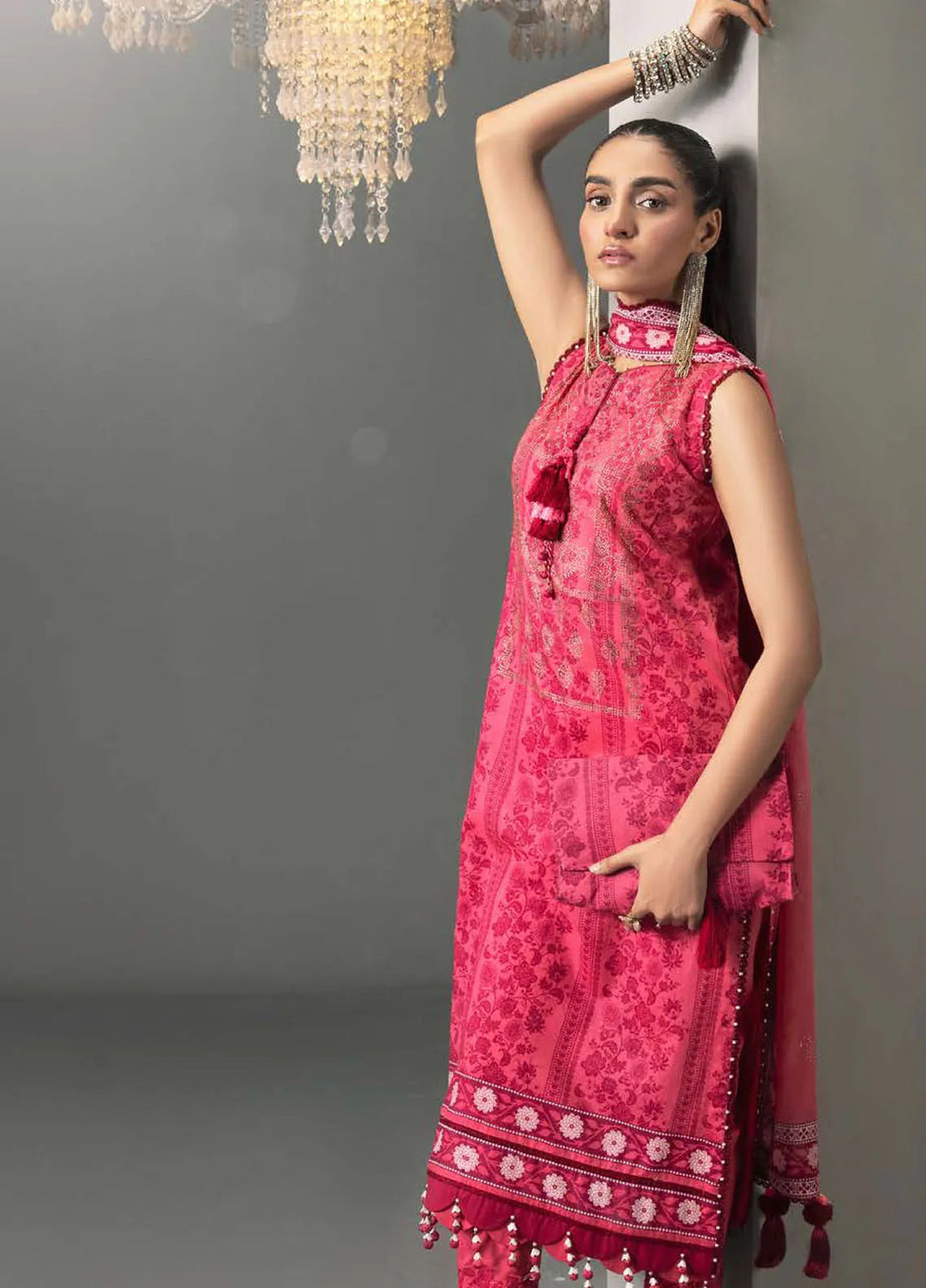 Gul Ahmed Printed Lawn Suits Unstitched 3 Piece GA24SU DN 42037 - Summer Collection