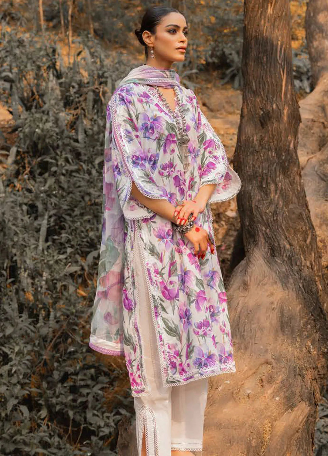Gul Ahmed Printed Lawn Suits Unstitched 3 Piece GA24SU SP 42009 - Summer Collection