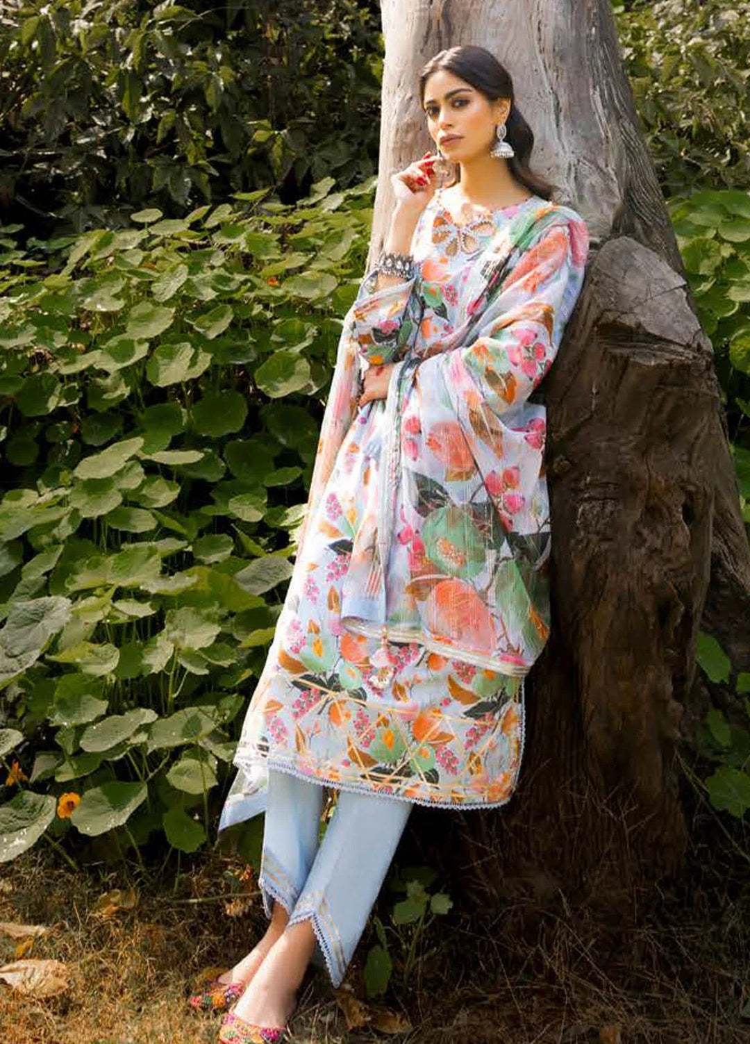 Gul Ahmed Printed Lawn Suits Unstitched 3 Piece GA24SU SP 42011 - Summer Collection