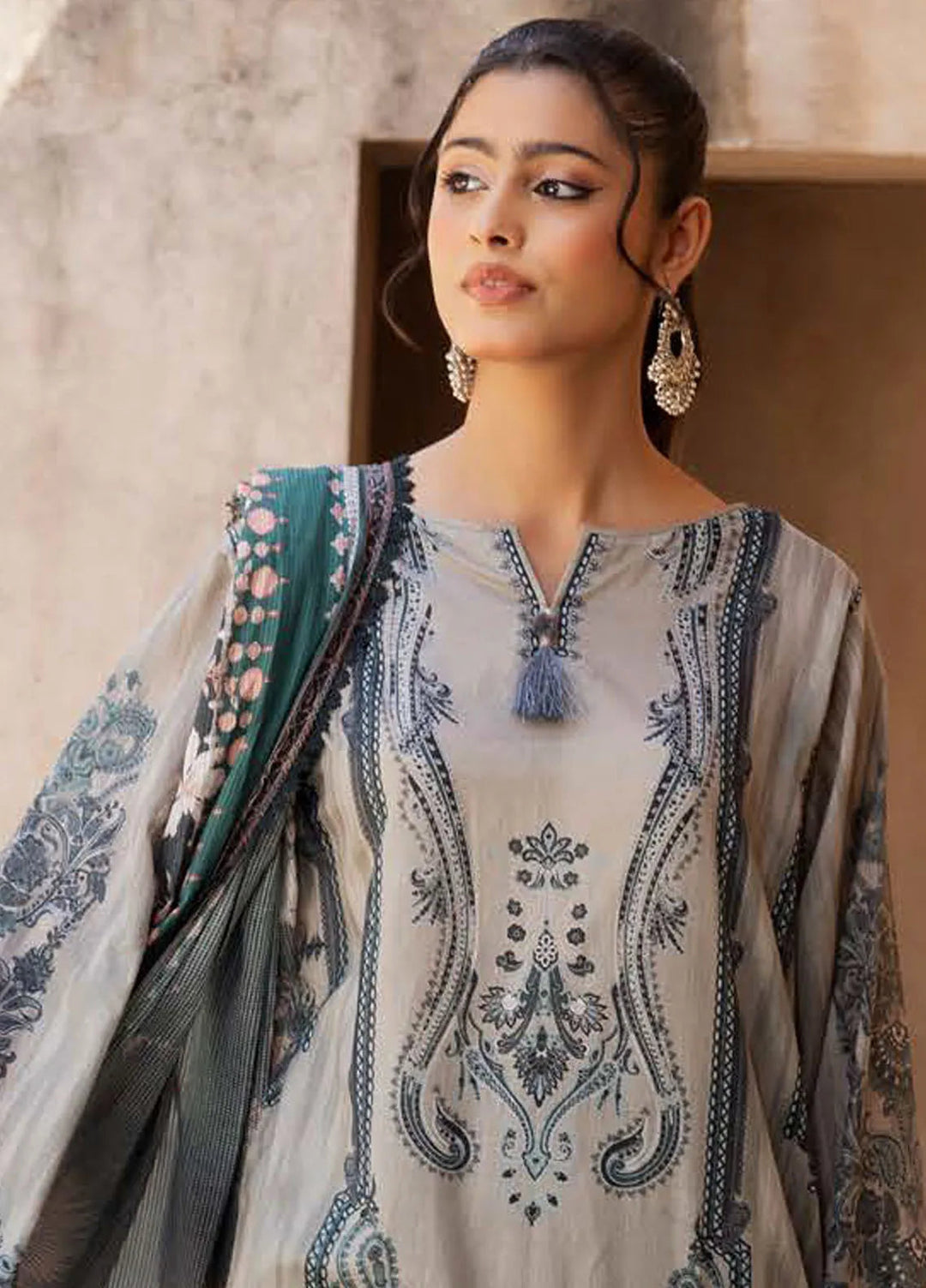 Gul Ahmed Printed Lawn Suits Unstitched 3 Piece GA24SU SP 42039 - Summer Collection