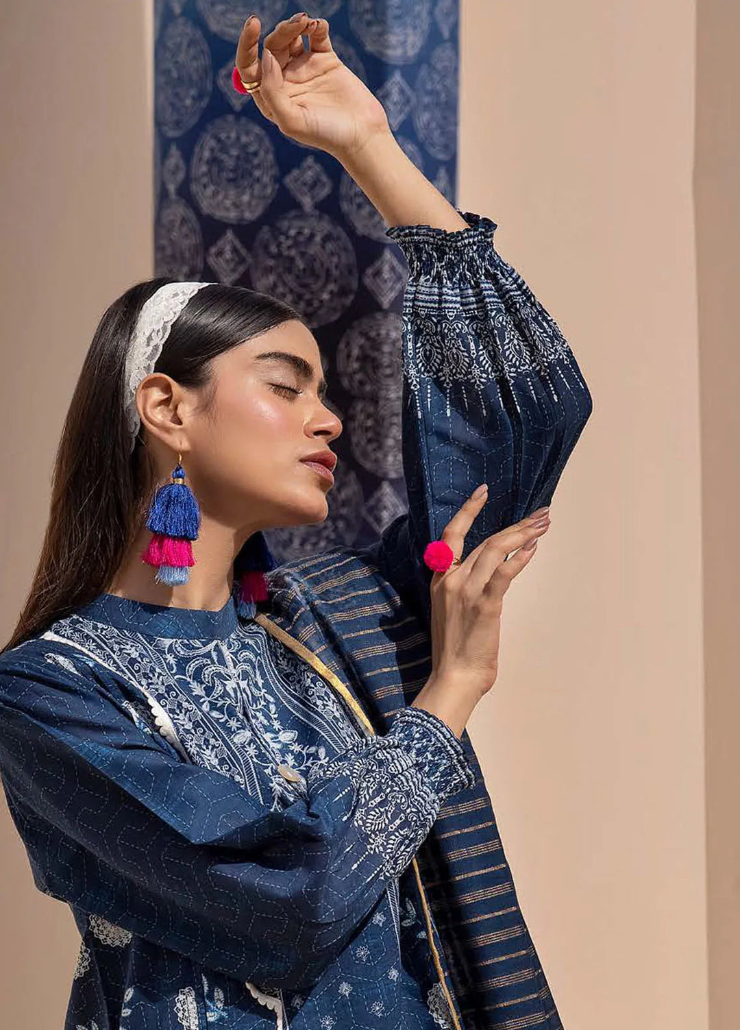 Gul Ahmed Printed Lawn Suits Unstitched 3 Piece GA24SU ST 42001 - Summer Collection