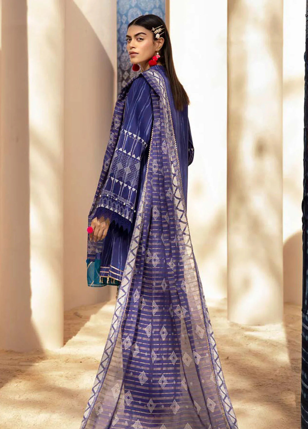 Gul Ahmed Printed Lawn Suits Unstitched 3 Piece GA24SU ST 42003 - Summer Collection