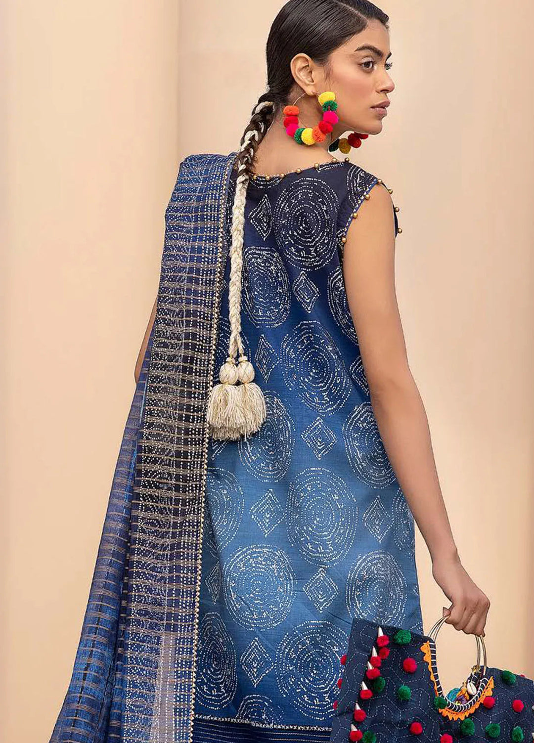 Gul Ahmed Printed Lawn Suits Unstitched 3 Piece GA24SU ST 42006 - Summer Collection