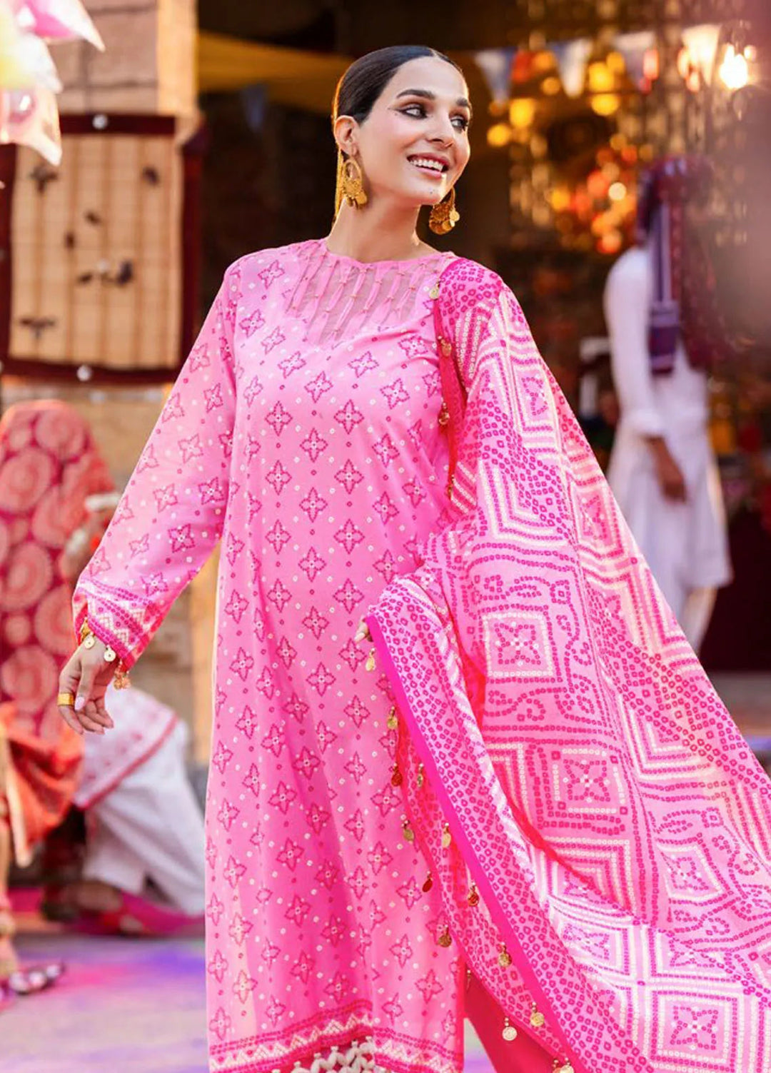 Gul Ahmed Printed Lawn Suits Unstitched 3 Piece GA25CH CL-42315 B - Summer Collection
