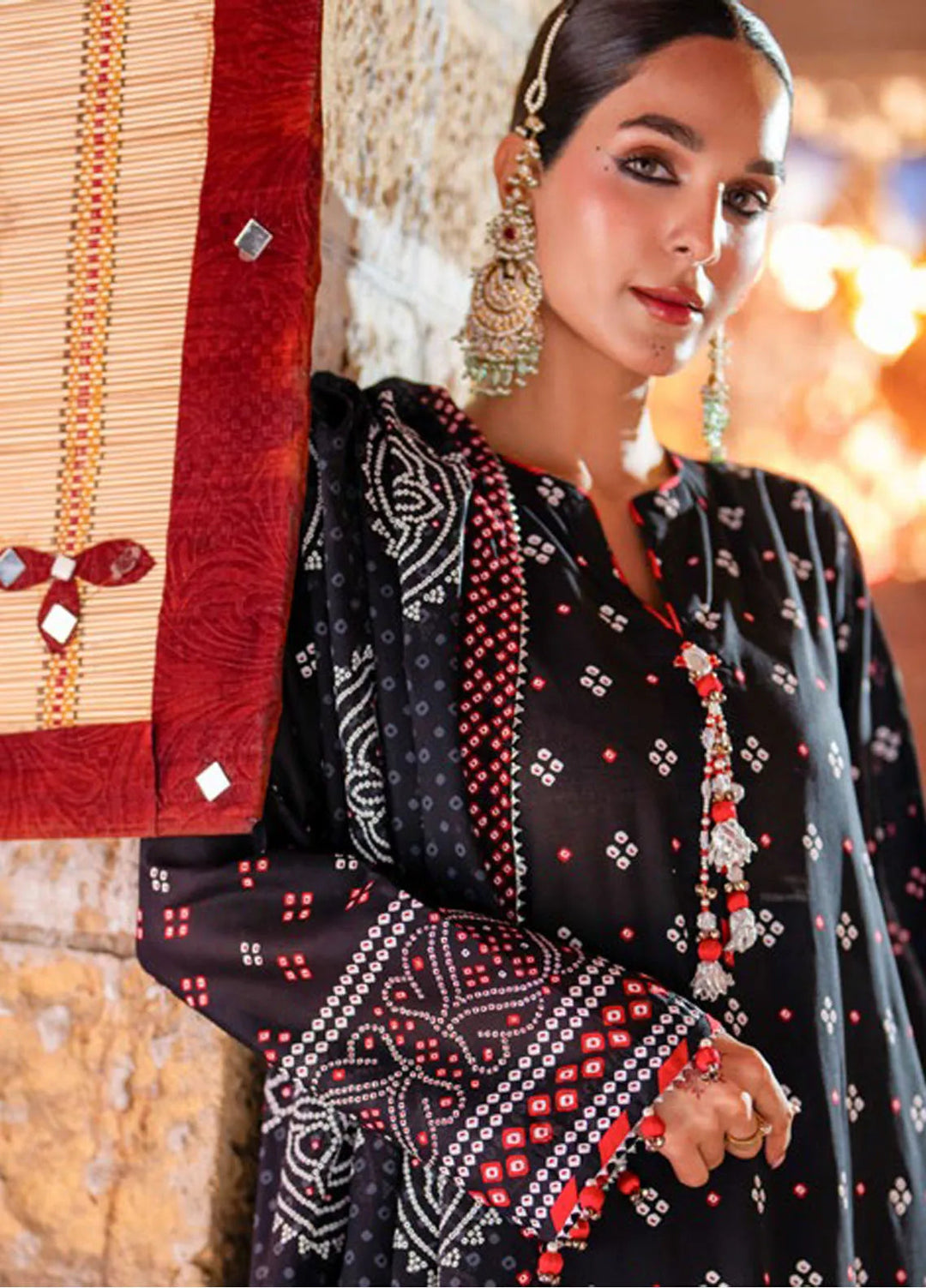 Gul Ahmed Printed Lawn Suits Unstitched 3 Piece GA25CH CL-52171 A - Summer Collection