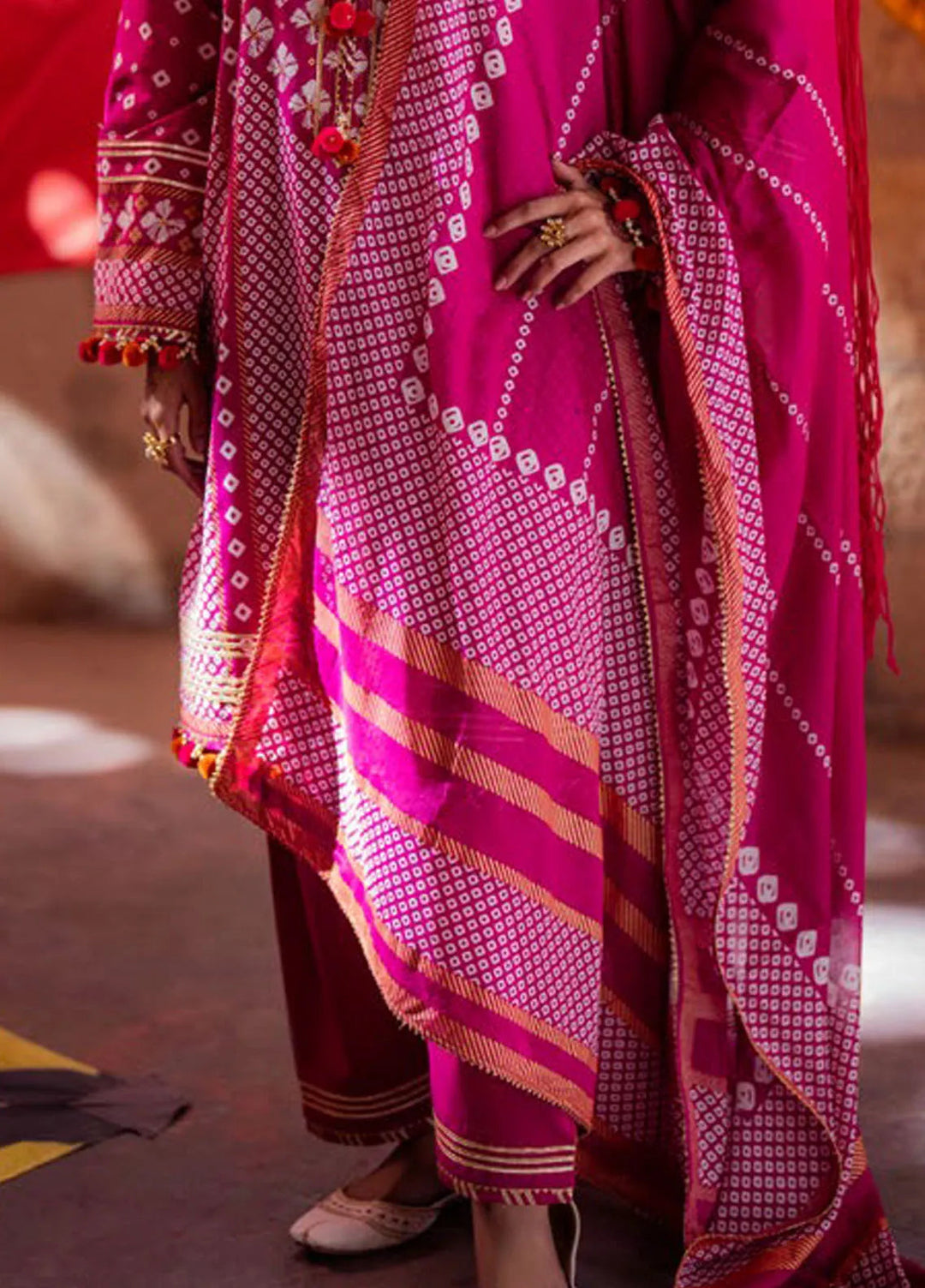 Gul Ahmed Printed Lawn Suits Unstitched 3 Piece GA25CH CL-52401 A - Summer Collection