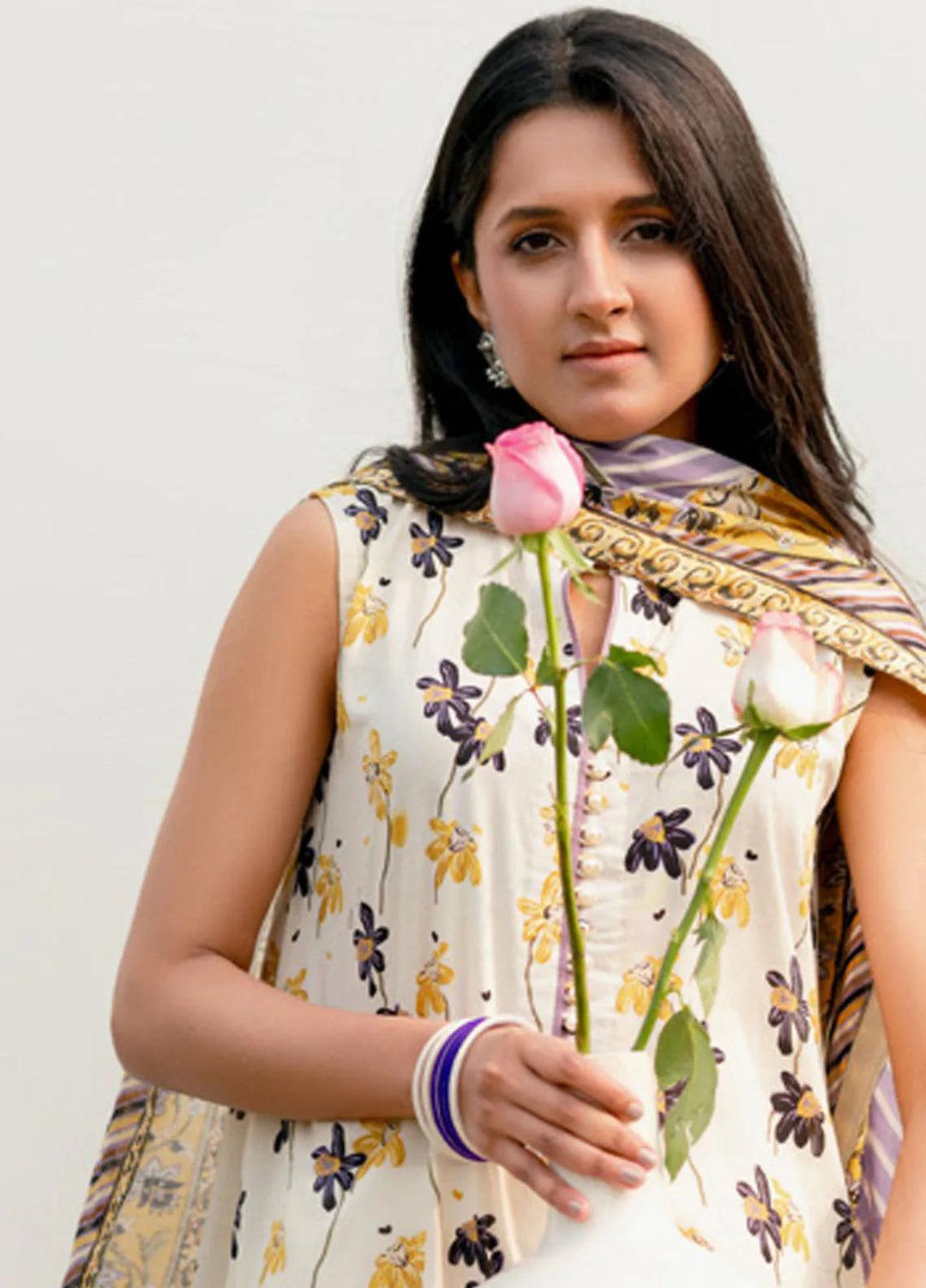 Gul Ahmed Printed Lawn Suits Unstitched 3 Piece GA25DK CL-52455 - Summer Collection