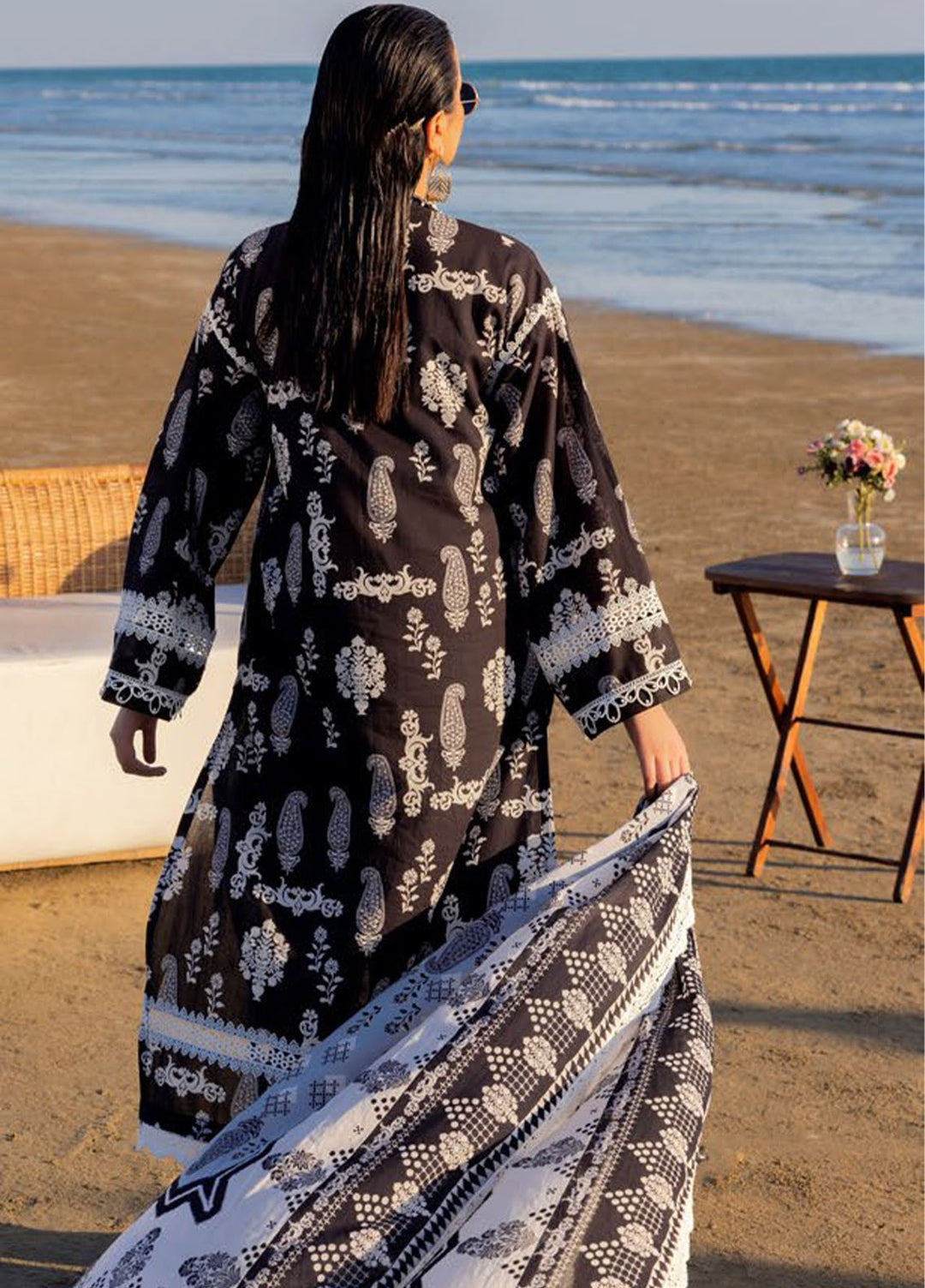 Gul Ahmed Printed Lawn Suits Unstitched 3 Piece GA25NB B-52002 - Summer Collection