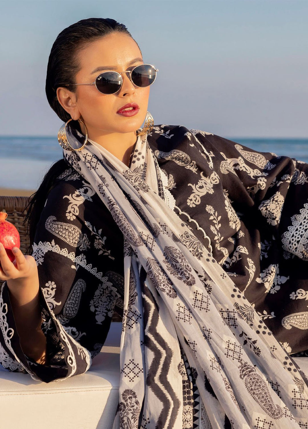 Gul Ahmed Printed Lawn Suits Unstitched 3 Piece GA25NB B-52002 - Summer Collection