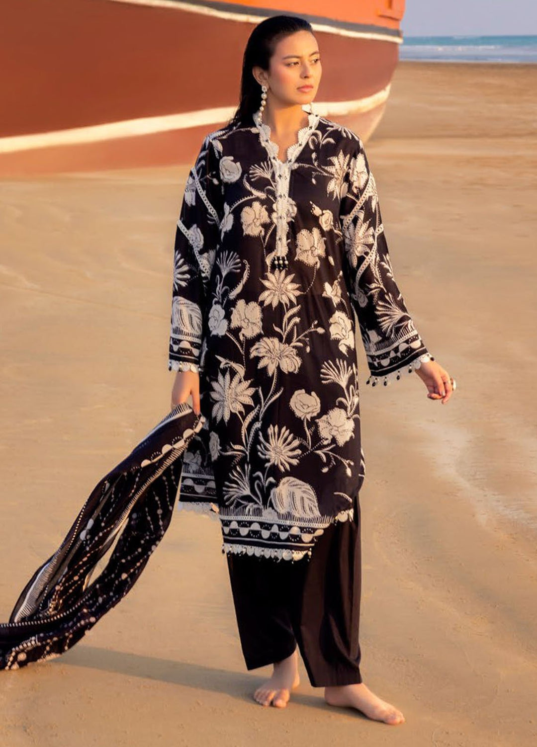 Gul Ahmed Printed Lawn Suits Unstitched 3 Piece GA25NB B-52004 - Summer Collection