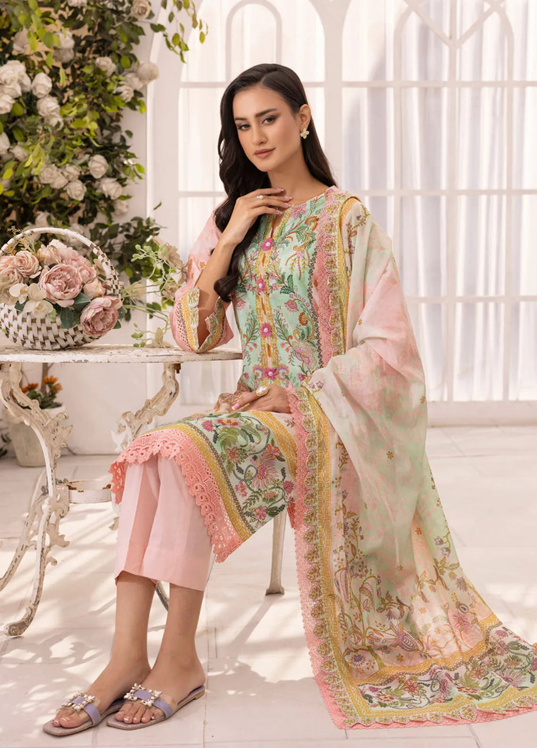 Gul Ahmed Printed Lawn Suits Unstitched 3 Piece GA25TA CL-52097 - Summer Collection