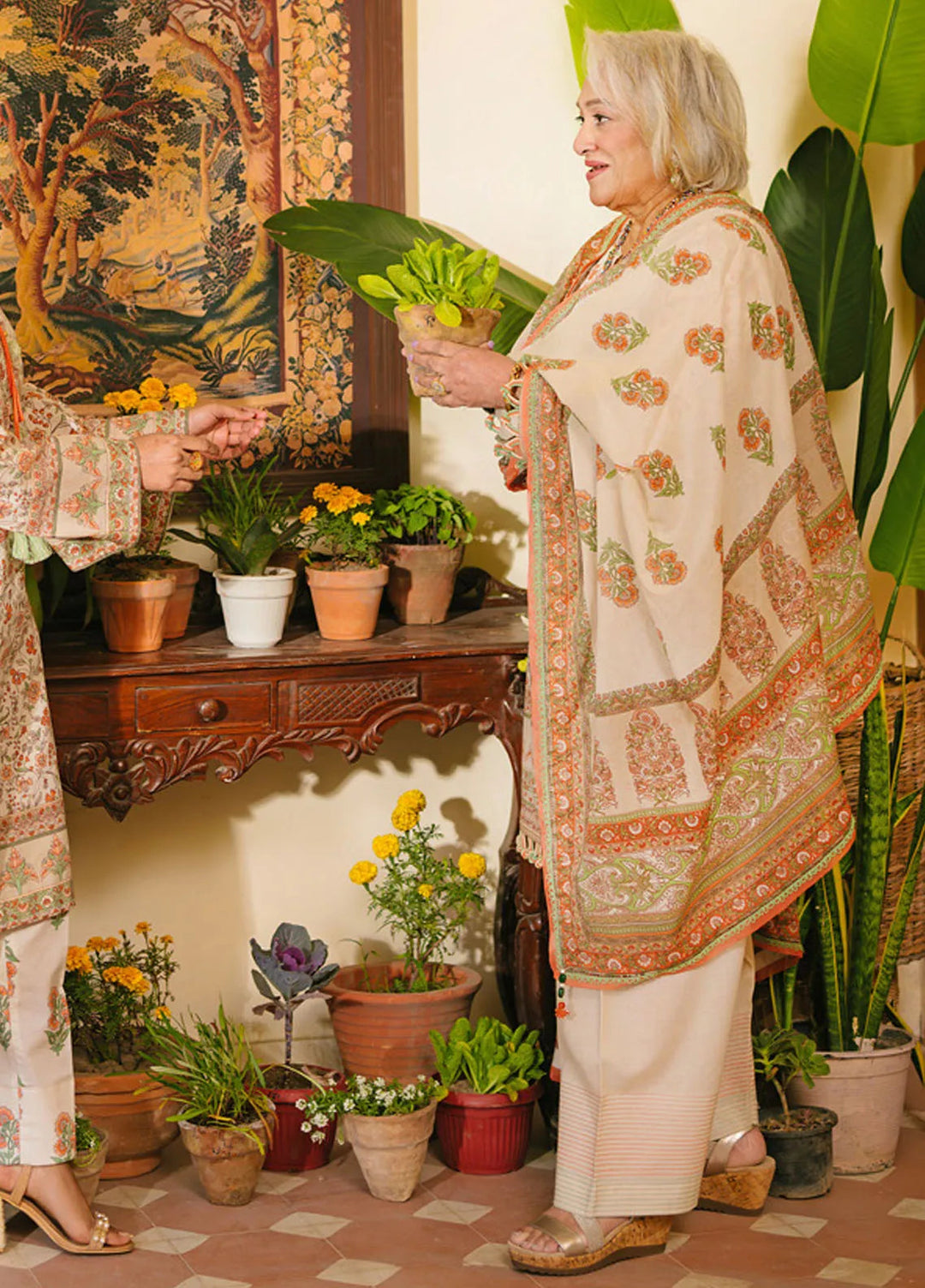 Gul Ahmed Printed Lawn Suits Unstitched 3 Piece GA25TM CL-52378 B - Summer Collection