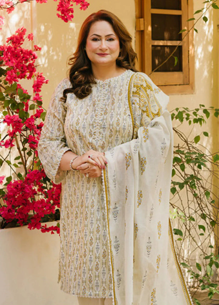 Gul Ahmed Printed Lawn Suits Unstitched 3 Piece GA25TM CL-52414 - Summer Collection