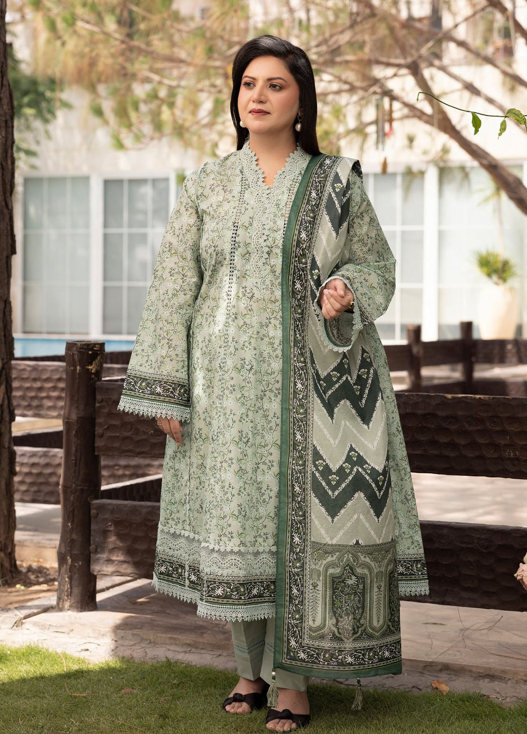 Gul Ahmed Printed Lawn Unstitched Suits 3 Piece GA25MS CL-52672 - Summer Collection