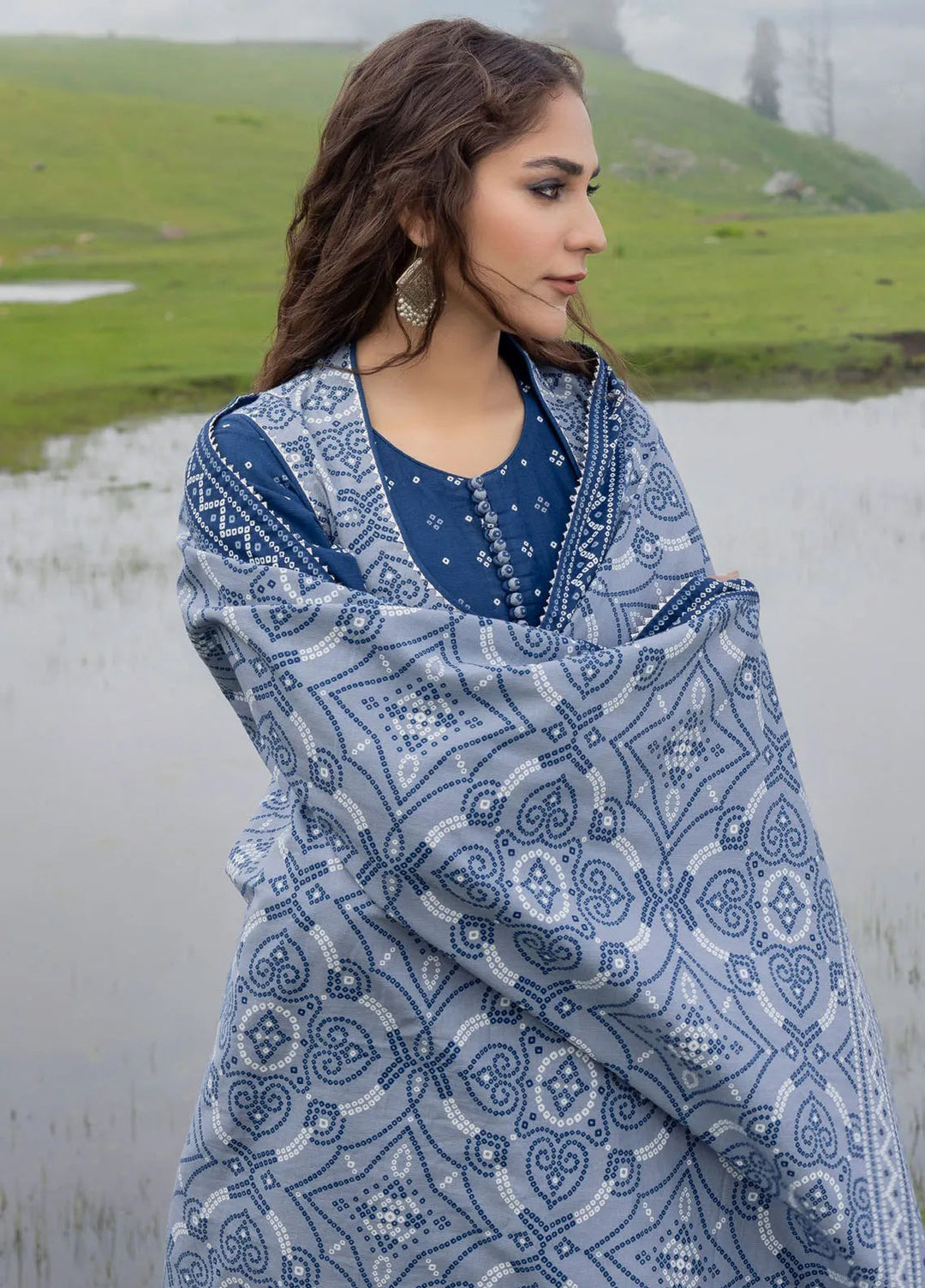 Gul Ahmed Printed Light Khaddar Suits Unstitched 3 Piece GA24UW K-42005 L - Winter Collection