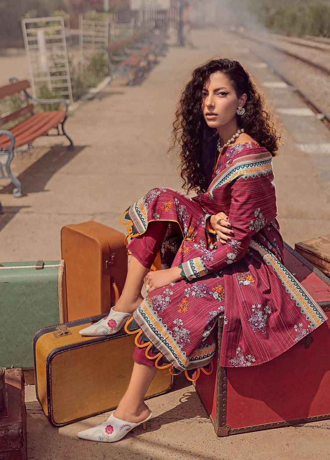 Gul Ahmed Printed Khaddar Suits Unstitched 3 Piece GA21JW K-12033 A   - Winter Collection