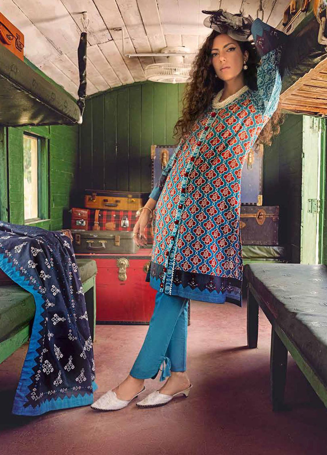 Gul Ahmed Printed Khaddar Suits Unstitched 3 Piece GA21JW K-12039 B - Winter Collection