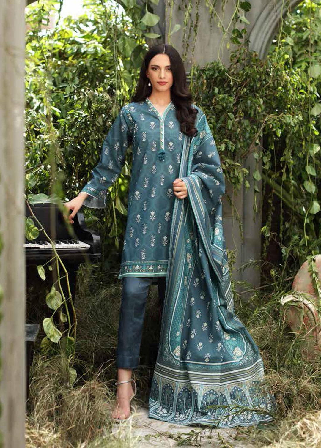 Pure Joy of Winter By Gul Ahmed Printed Karandi Suits Unstitched 3 Piece GA22PJ AY-12037 B - Winter Collection