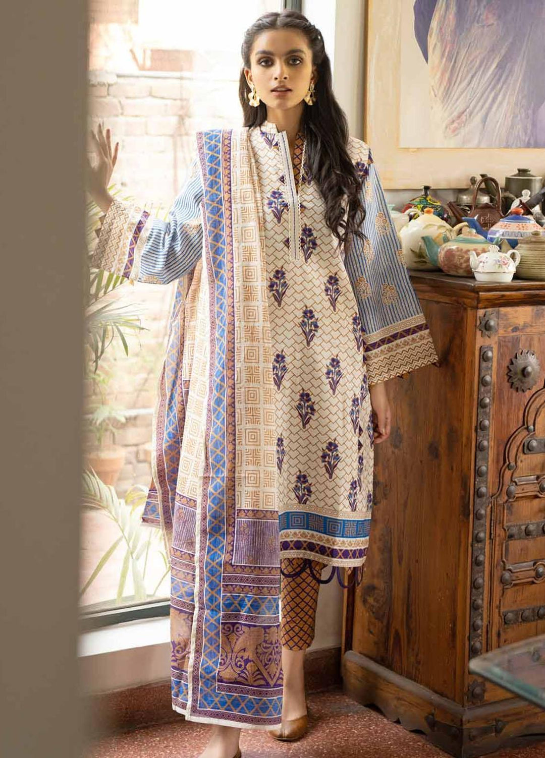 Rang Angan By Gul Ahmed Printed Lawn Suits Unstitched 3 Piece GA21RA CL-1267 B - Summer Collection